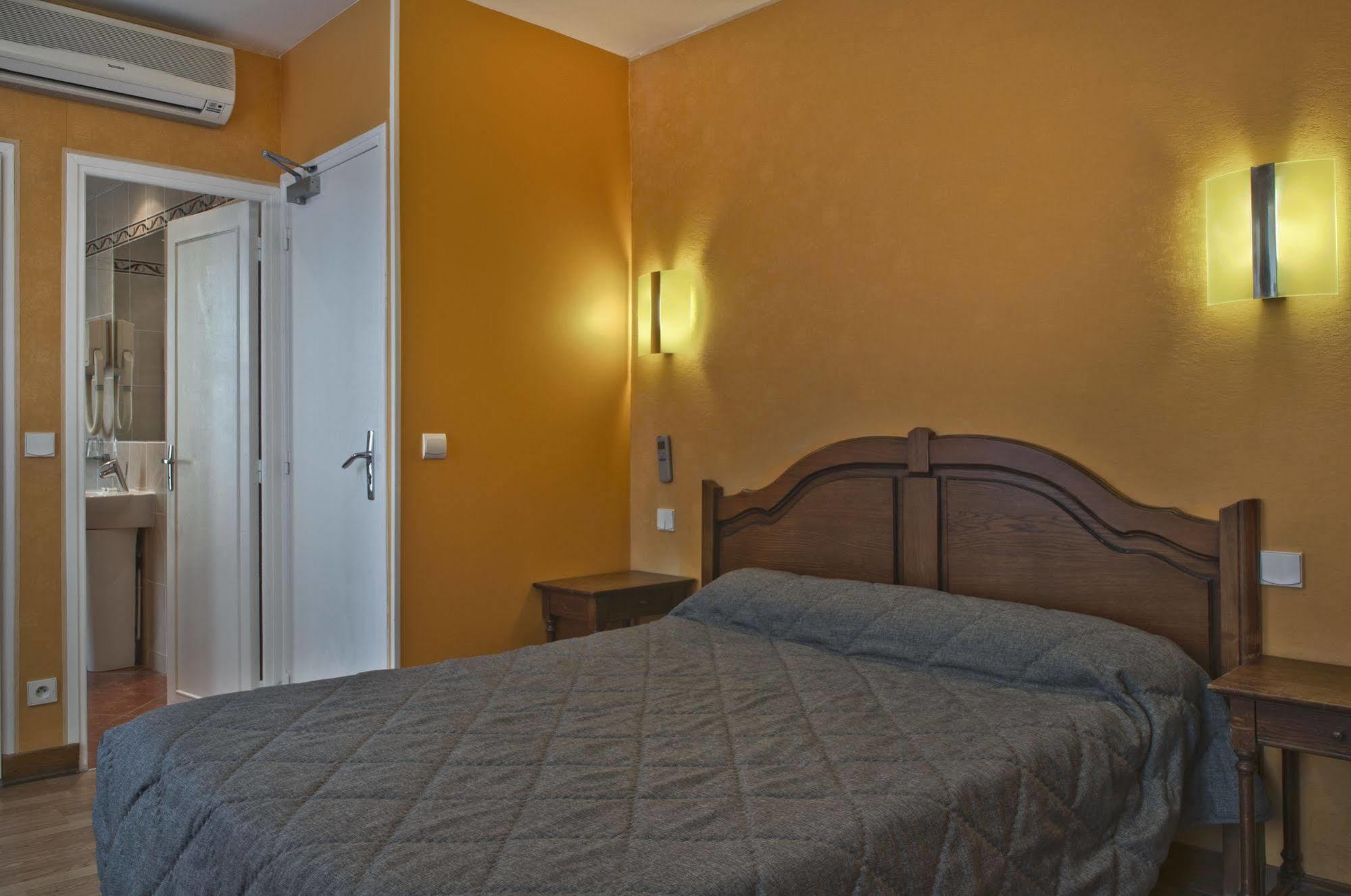 Hotel Du Commerce Paris Ngoại thất bức ảnh